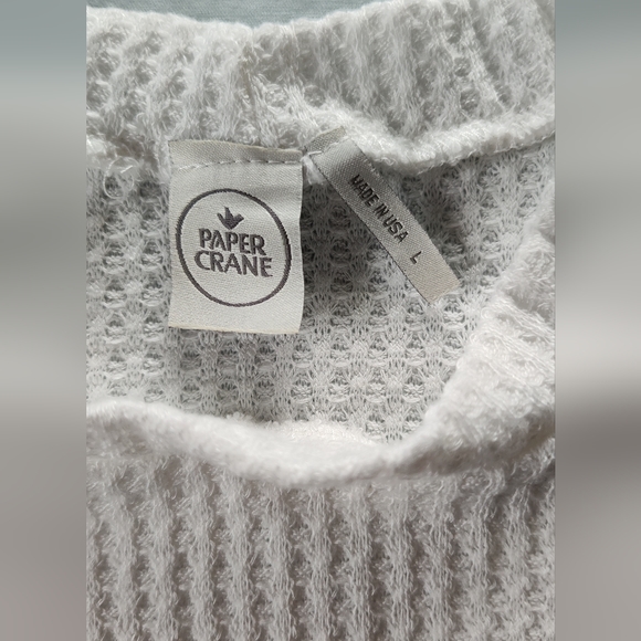 PAPER CRANE Ladies Pullover Top Size Large Short Sleeves Smoke Free Home - Picture 2 of 4